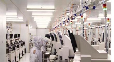 上海松江1400余家规上企业复产率超九成，全球芯片龙头台积电满产引领电子产业稳健复苏